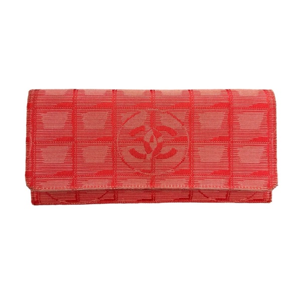 Authentic CHANEL Red Travel Line Leather & Canvas Long Wallet - Picture 4 of 16